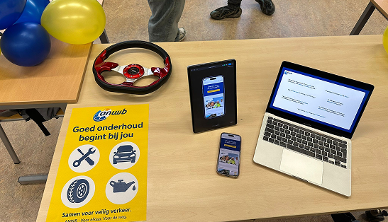 AutoFit shown at the Hogeschool Rotterdam expo with ANWB partnership materials